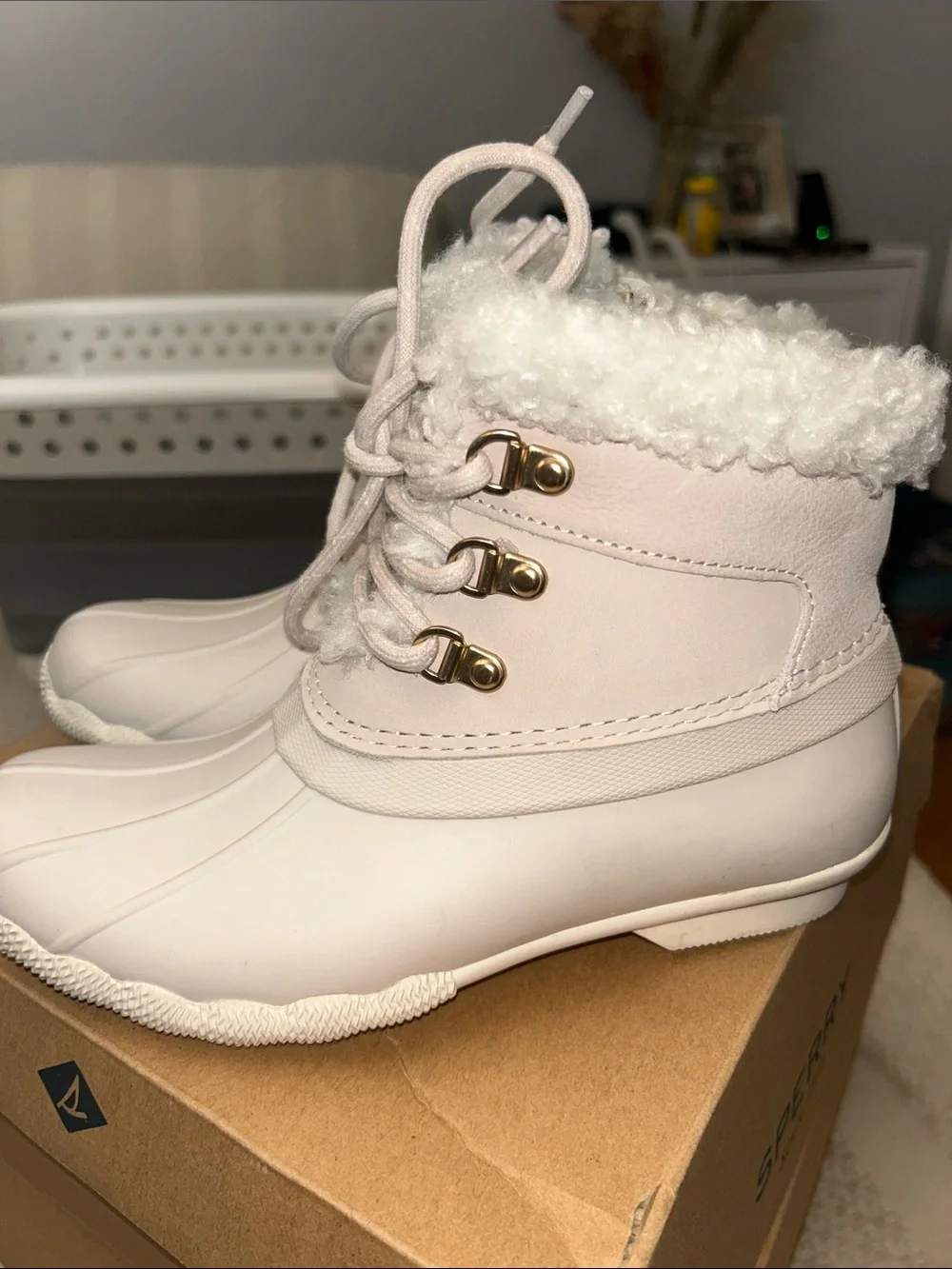 Sperry Cream Waterproof Faux-Shearling Lace-Up Ankle Boots